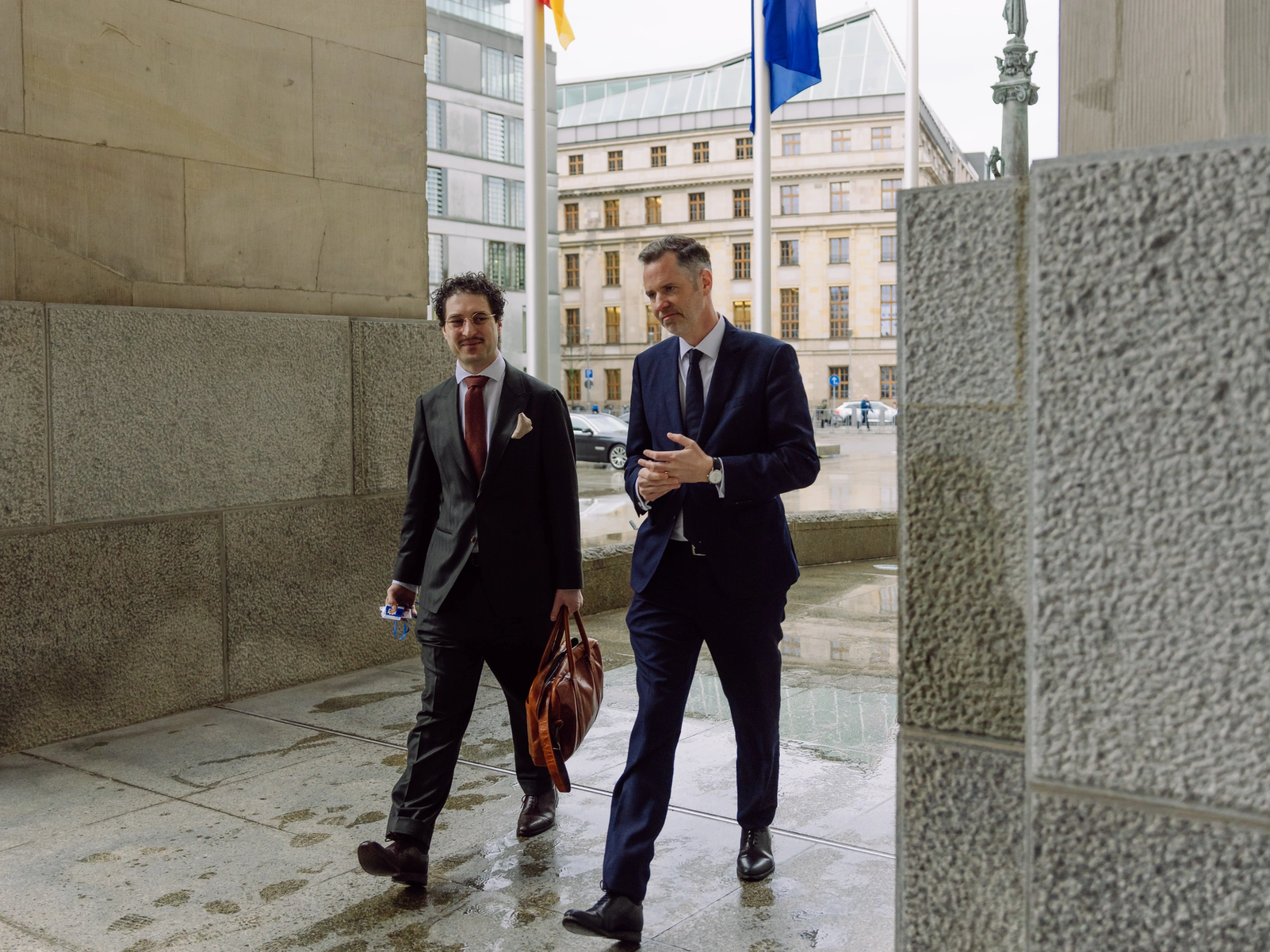 Christian Duerr - FDP Fraktionsvorsitzender im Bundestag mit Patrick Pehl im Gespräch Reichstag - 29.01.2025 - by Max Hartmann