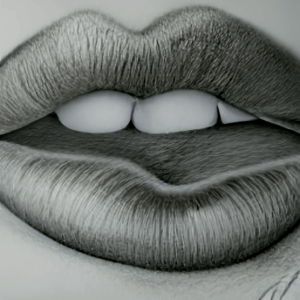 Kohlezeichnung weiblicher menschlicher Lippen
