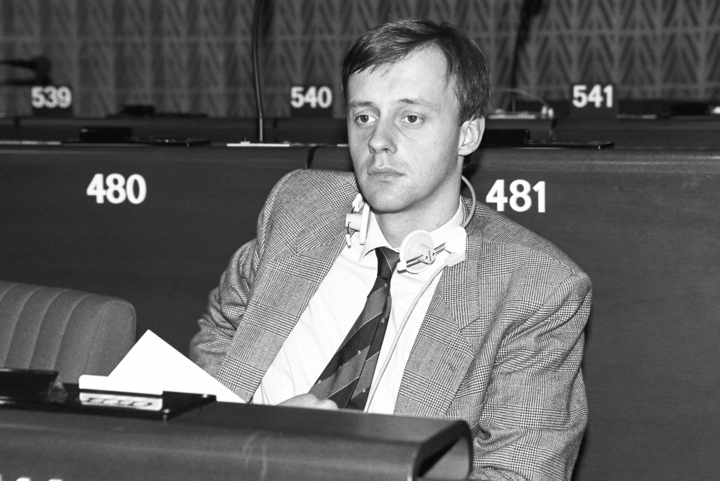 Friedrich MERZ, als MdEP 481 in einer Plenarsitzung des Europäischen Parlaments in Straßburg 1992