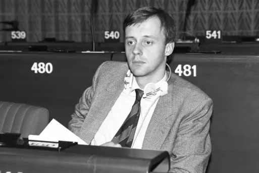 Friedrich MERZ, als MdEP 481 in einer Plenarsitzung des Europäischen Parlaments in Straßburg 1992