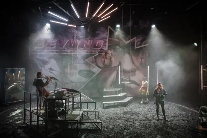 Kritik zu Ferenc Molnárs „Liliom“ am Berliner Ensemble