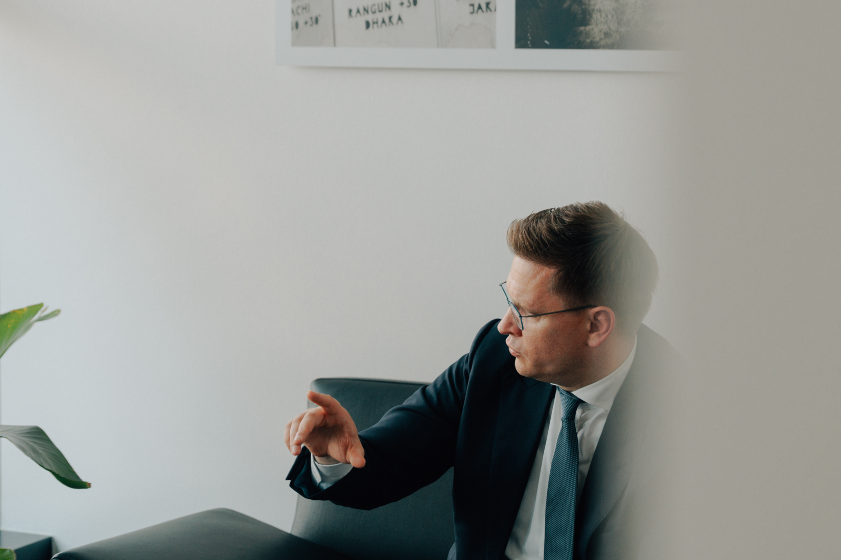Johannes Steiniger (CDU) im Gespräch in seinem Bundestagsbüro in Berlin