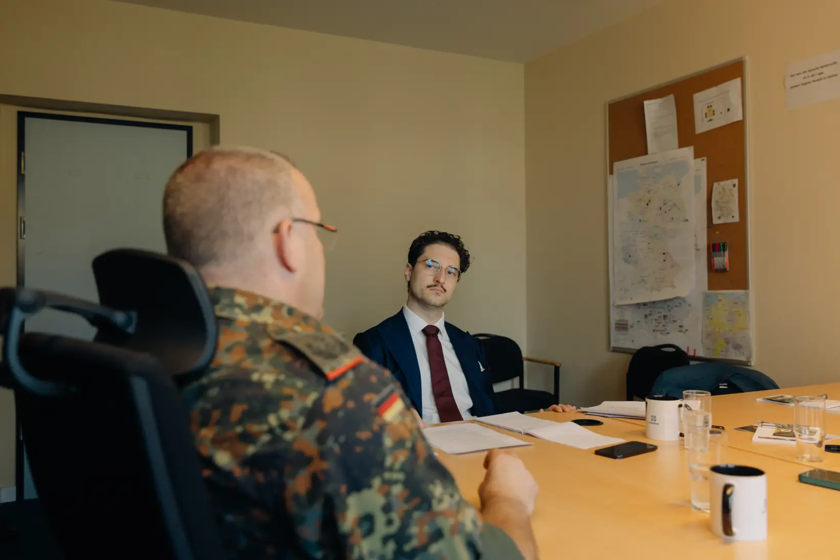 Oberst i. G. Schaus im Gespräch über den Operationsplan Deutschland und die zivil-militärische Zusammenarbeit