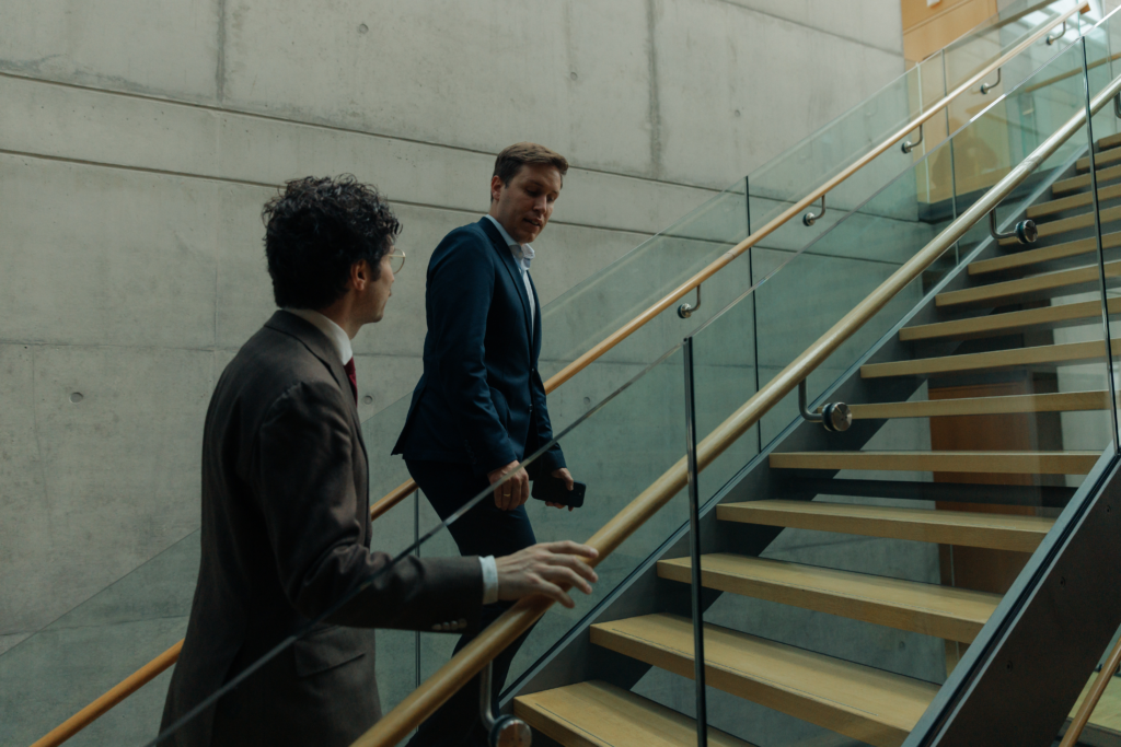 Auf dem Weg zum nächsten Termin. Ob es für die SPD aufwärts geht, bringen die Entscheidungen der Genossen.