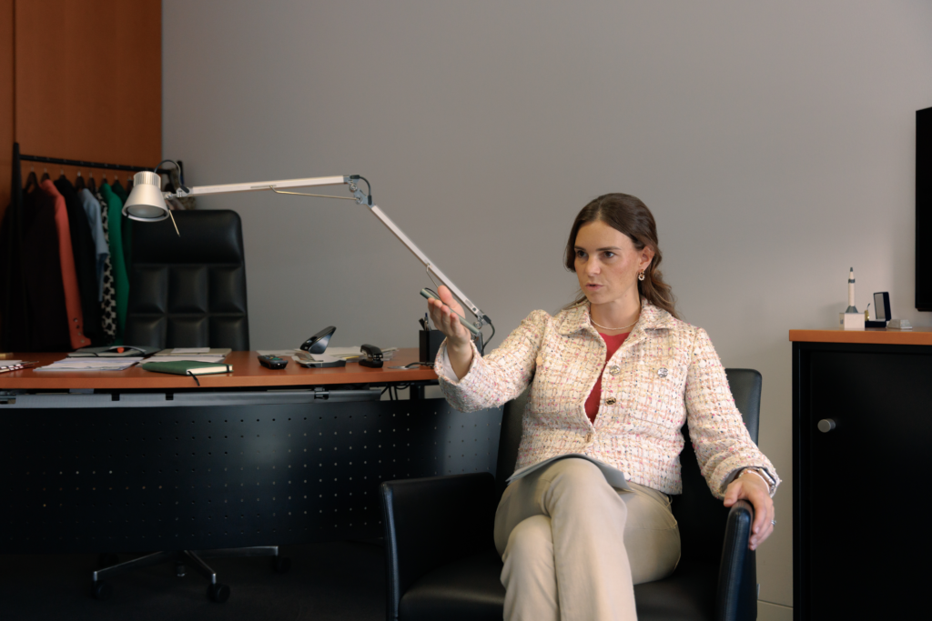 Zobel ist im Thema, ihre Eltern haben einen Autohandel, in dem auch eine Biogasstation zum Einsatz kommt.